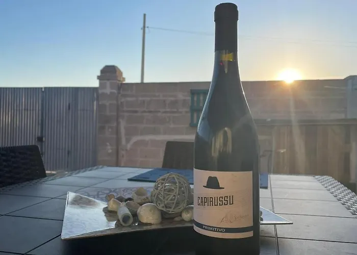 Lu Sole, Lu Mare E Lu Ientu Torre Lapillo